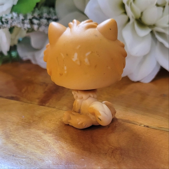 Littlest Pet Shop LPS #117 Chow Chow Dog Orange Brown Blue Eyes Hasbro 2005 - Picture 3 of 9